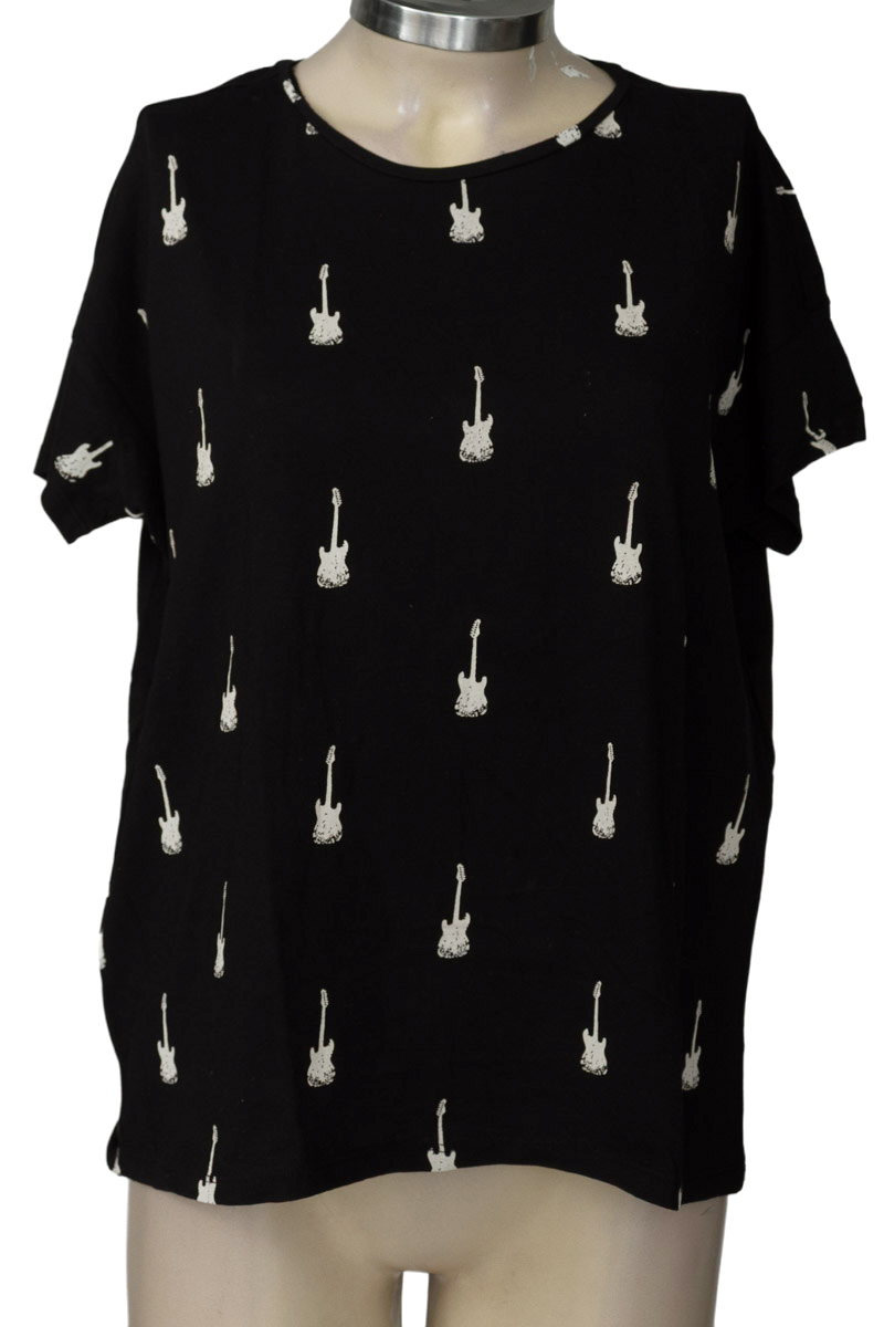 Top / Camiseta color Negro - MNG