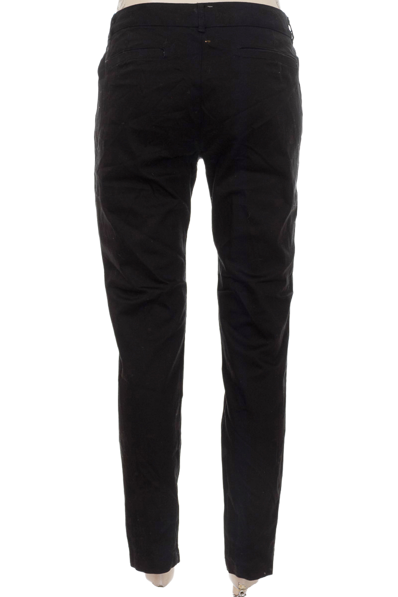 Pantalones color Negro - Leonisa