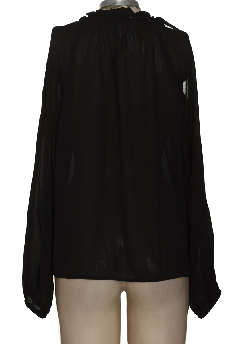 Blusa color Negro - Closeando