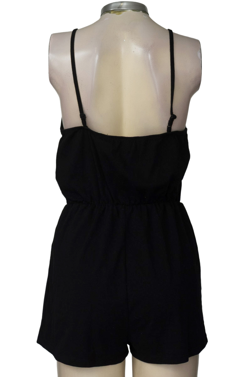 Vestido / Enterizo color Negro - Closeando