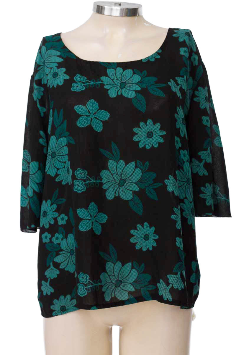 Blusa color Negro - Closeando