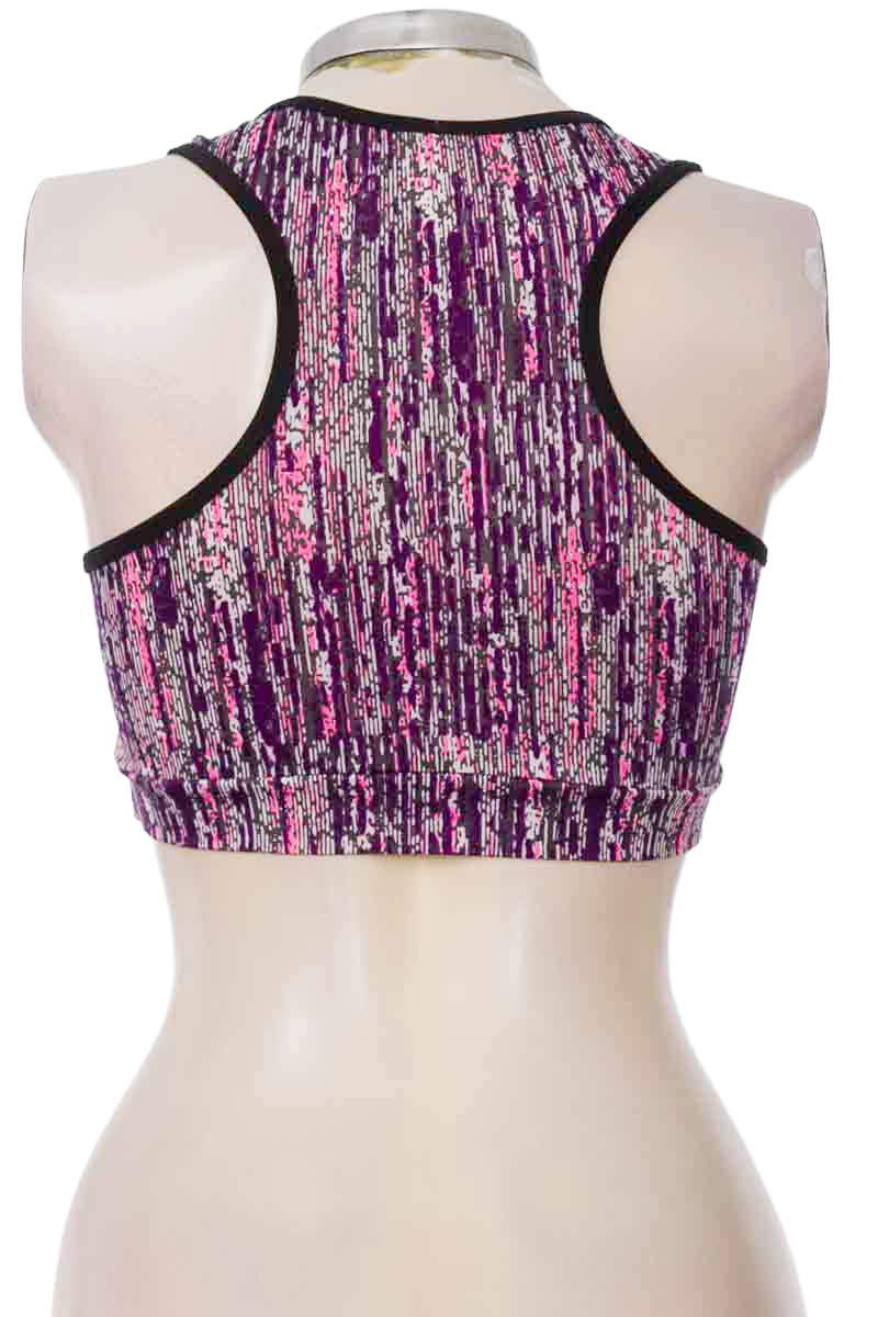 Ropa Deportiva / Salida de Baño color Morado - Closeando