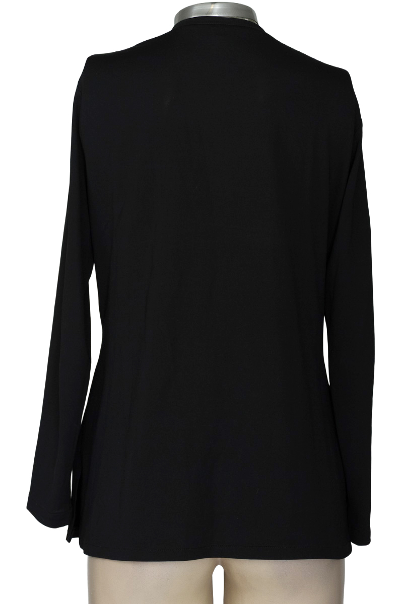 Top / Camiseta color Negro - Closeando