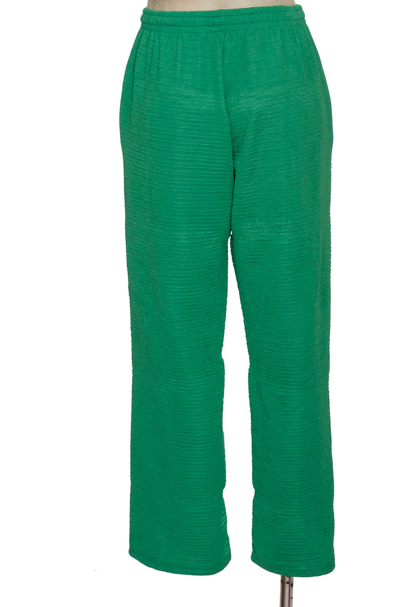 Pantalones color Verde - Closeando