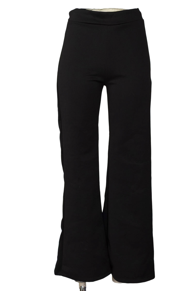 Pantalones color Negro - Closeando