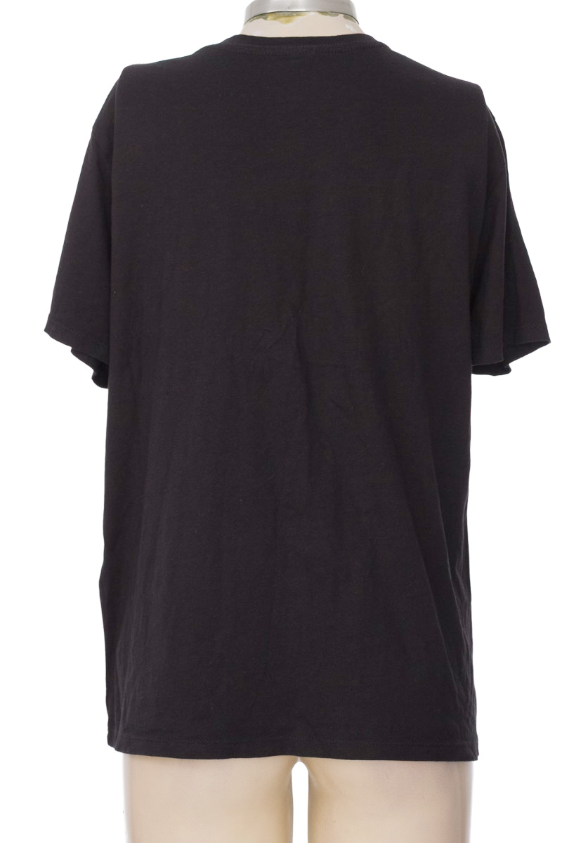 Top / Camiseta color Negro - Koaj