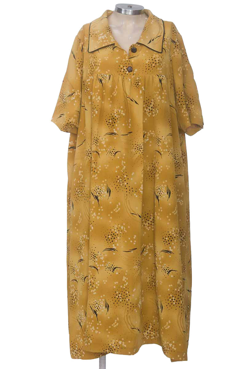 Vestido / Enterizo color Amarillo - Closeando