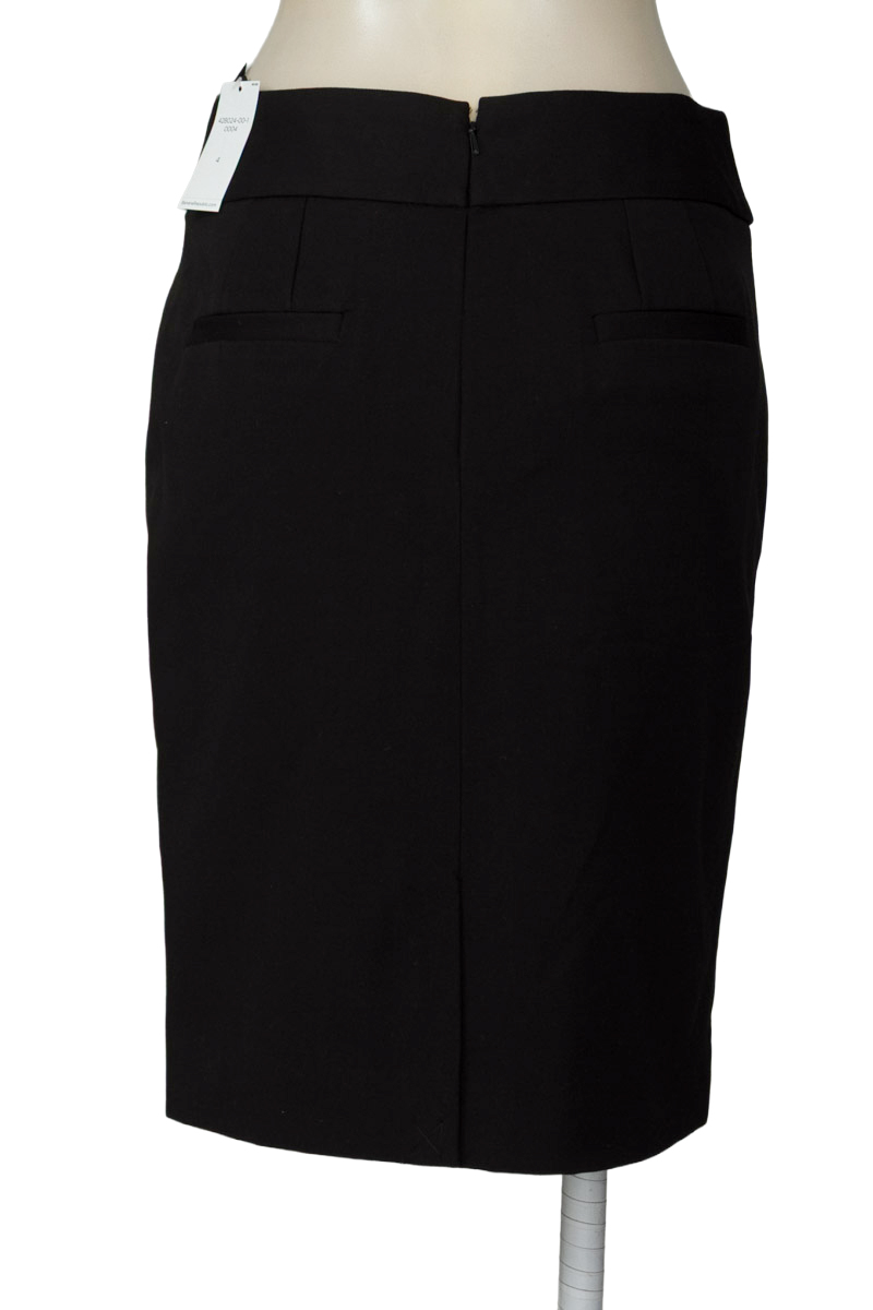 Falda color Negro - Banana Republic