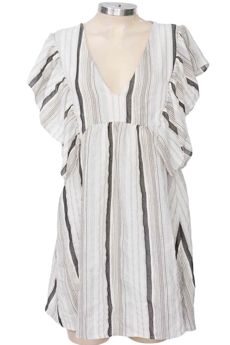 Vestido / Enterizo color Gris - Pull & Bear