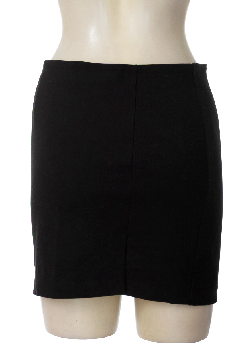 Falda color Negro - Closeando