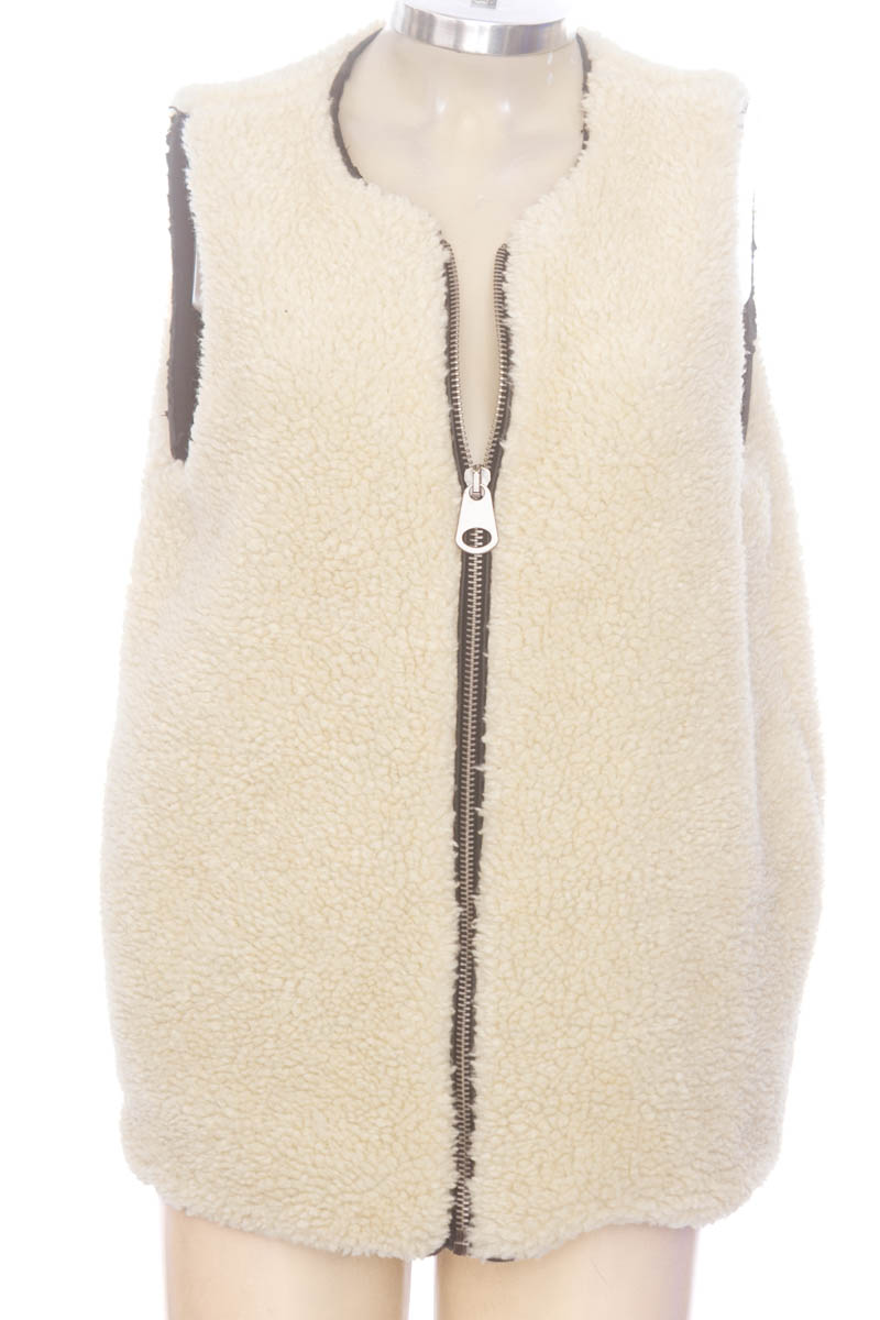 Chaqueta / Abrigo color Beige - Seven Seven
