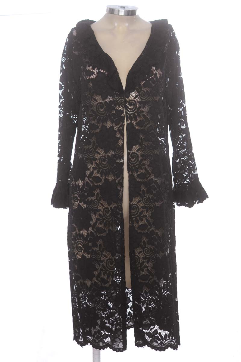 Blusa color Negro - Closeando