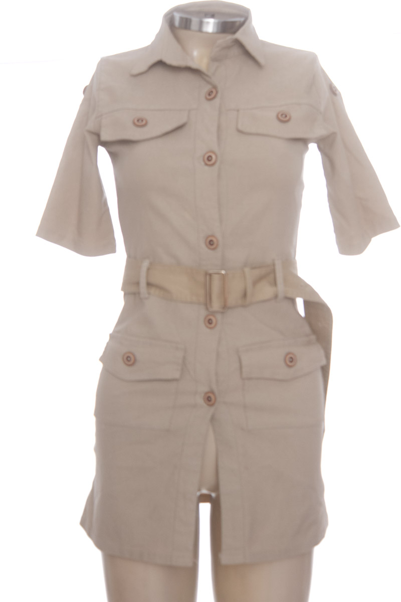 Vestido / Enterizo color Beige - Closeando