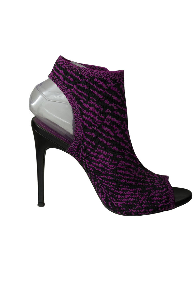 Zapatos color Morado - Zara