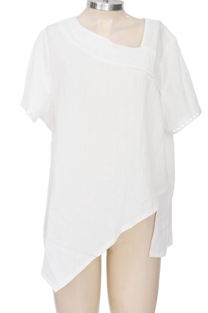 Blusa color Blanco - Closeando