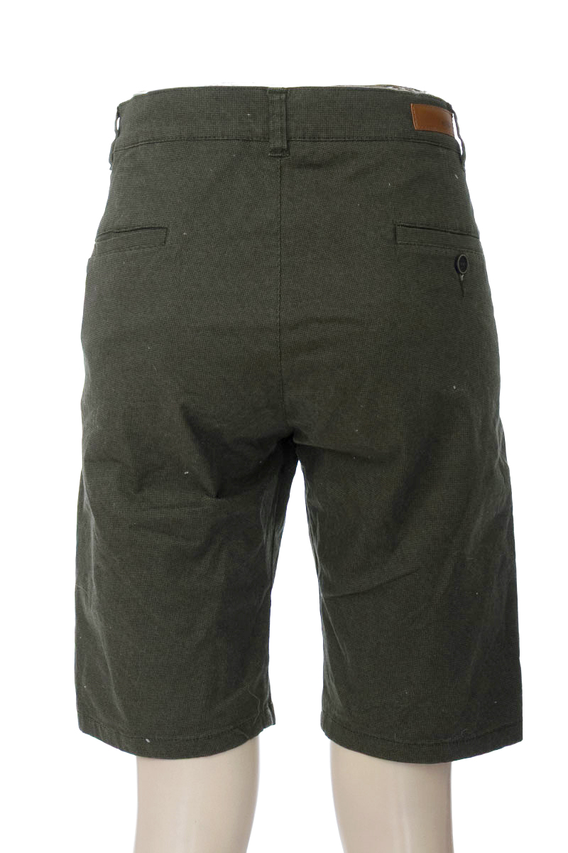 Bermuda - Pantaloneta color Verde - Closeando