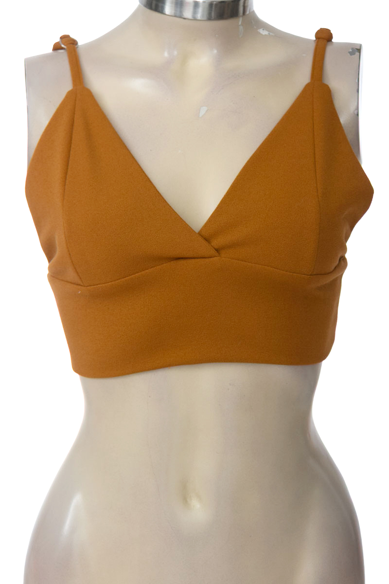 Top / Camiseta color Café - Closeando