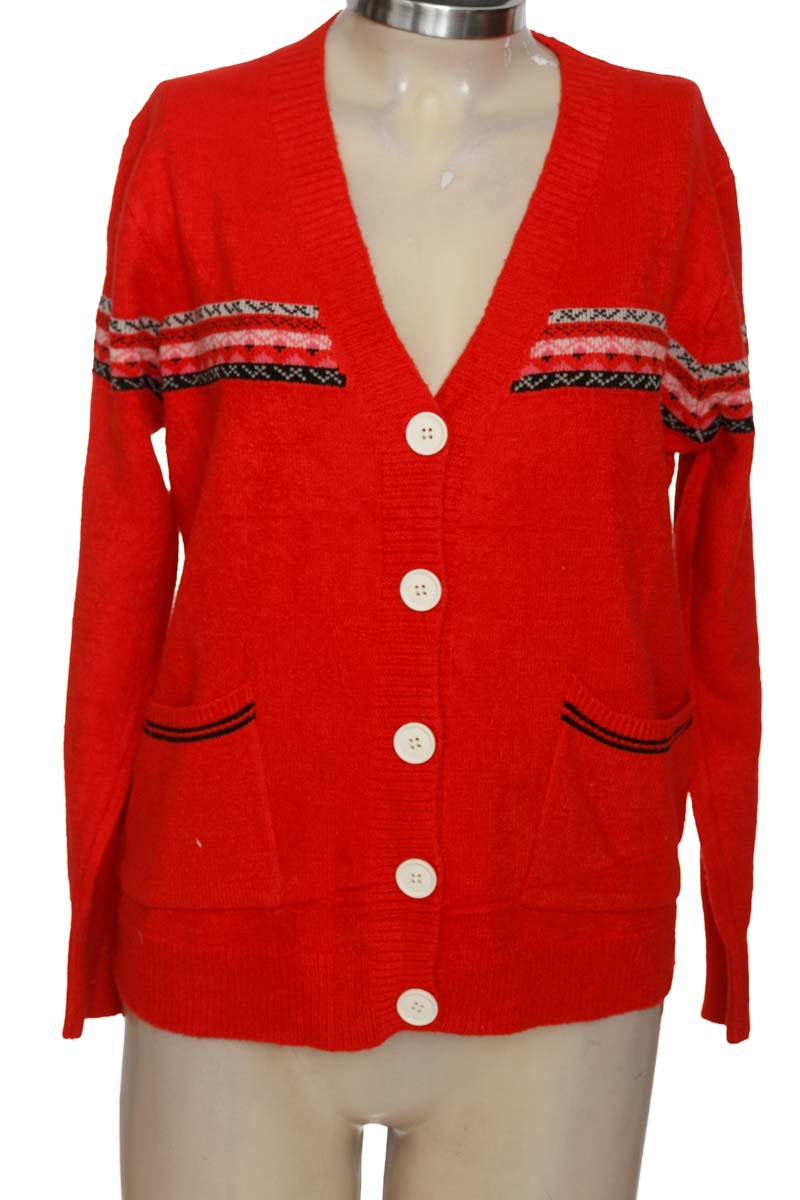 Sweater color Rojo - Closeando