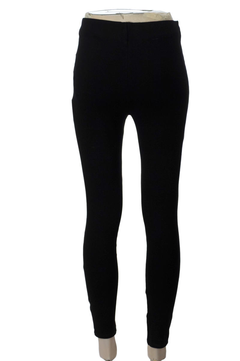 Pantalones color Negro - Basement