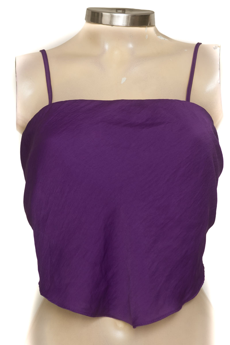 Top / Camiseta color Morado - Studio F