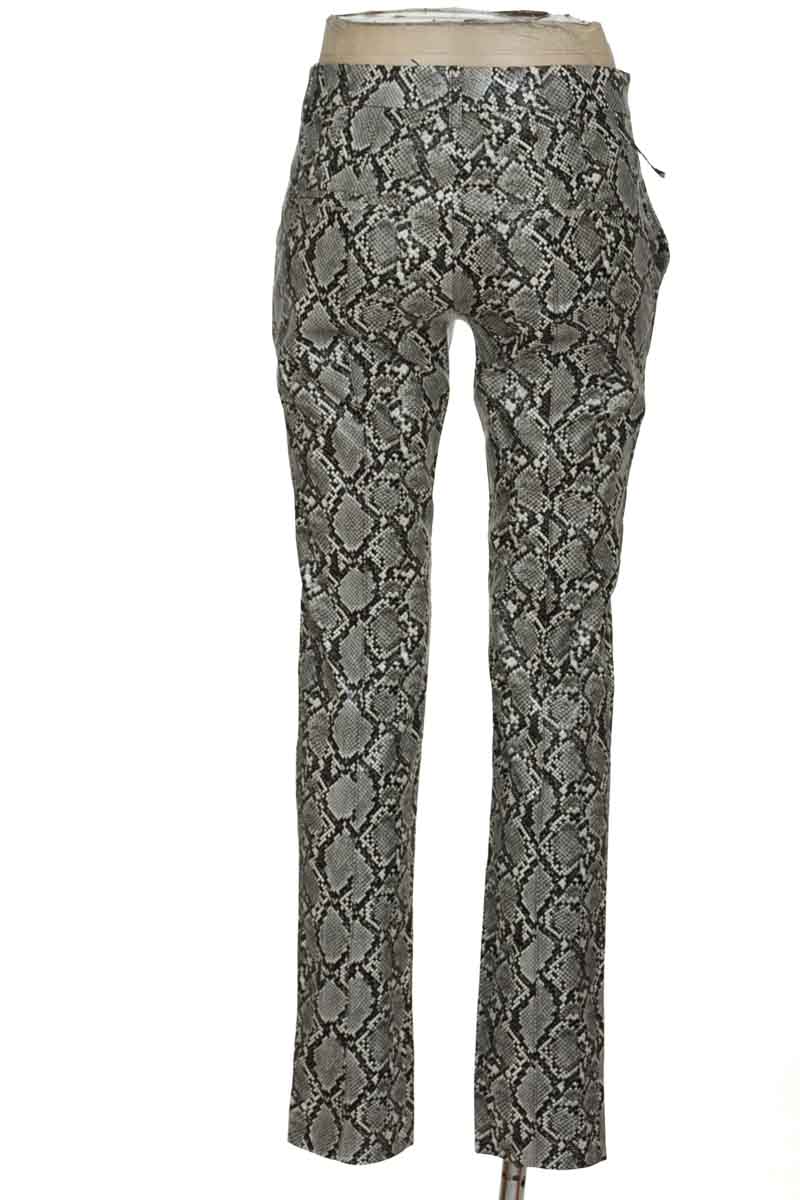 Pantalones color Estampado - Zara