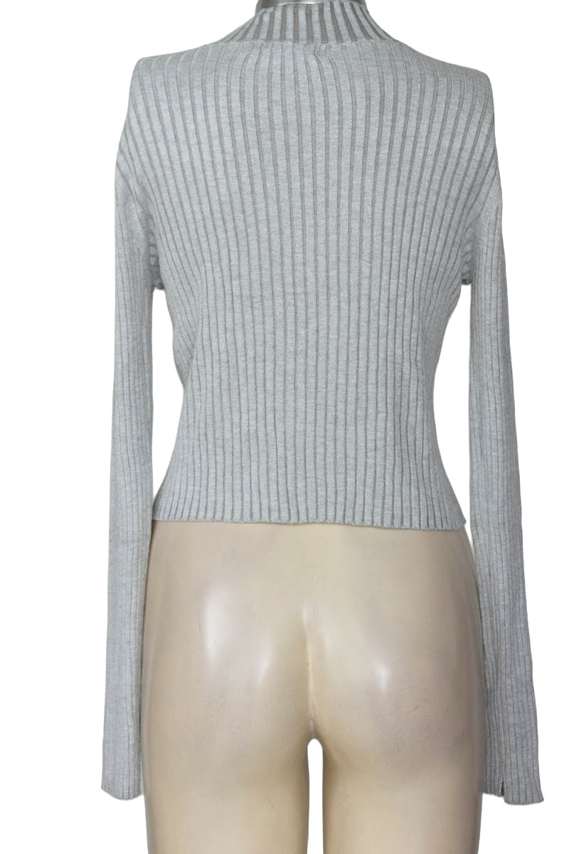 Top / Camiseta color Gris - Stradivarius