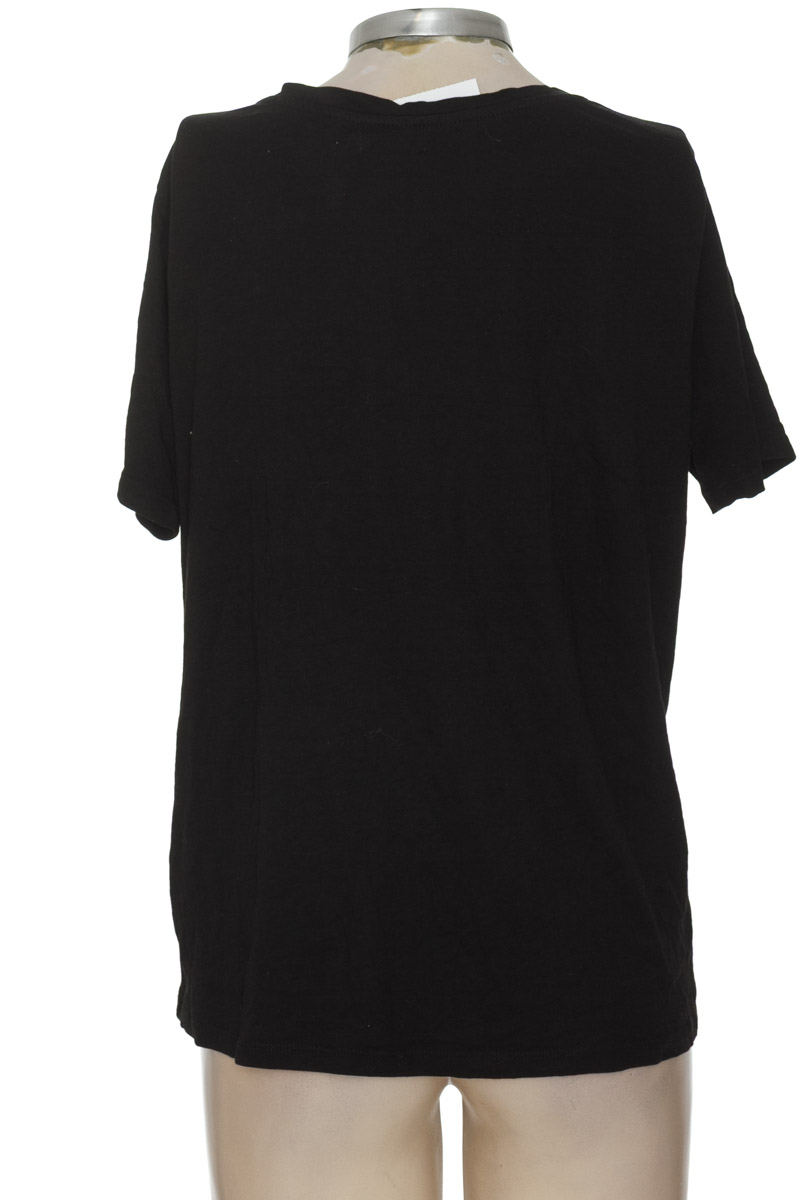Top / Camiseta color Negro - Stradivarius