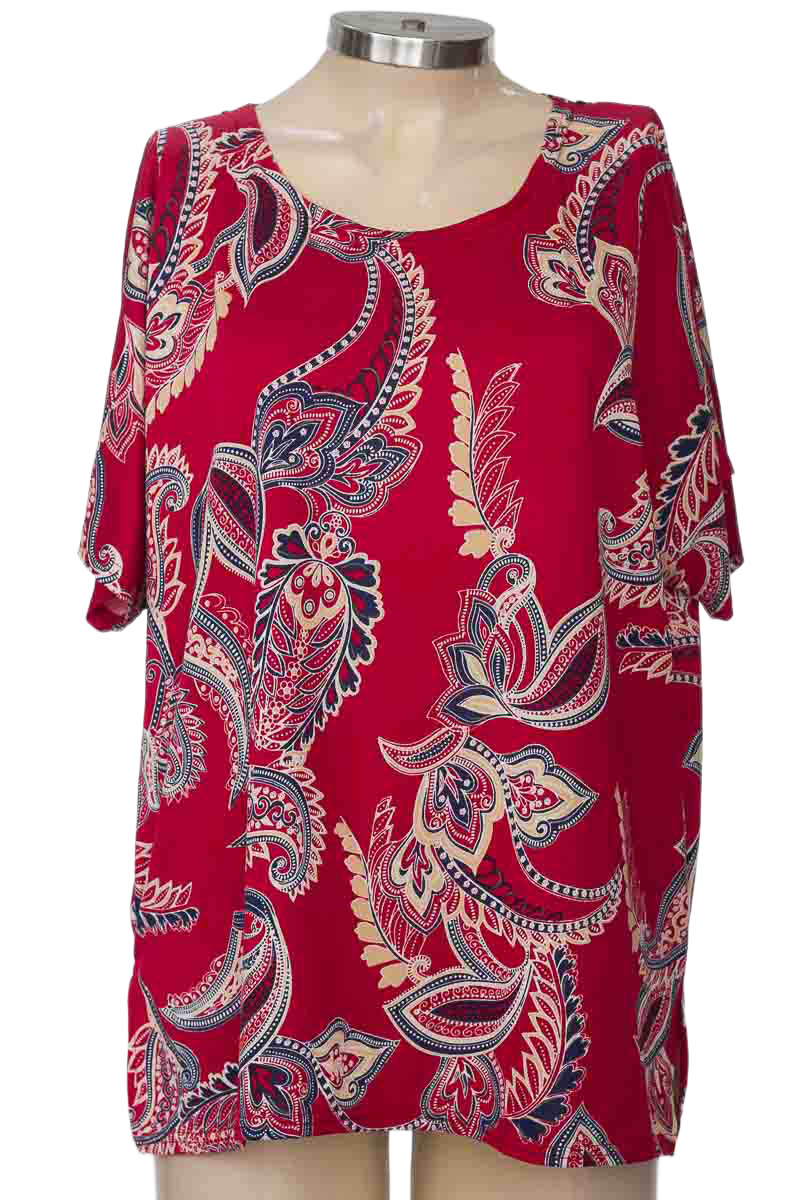 Blusa color Vinotinto - Closeando