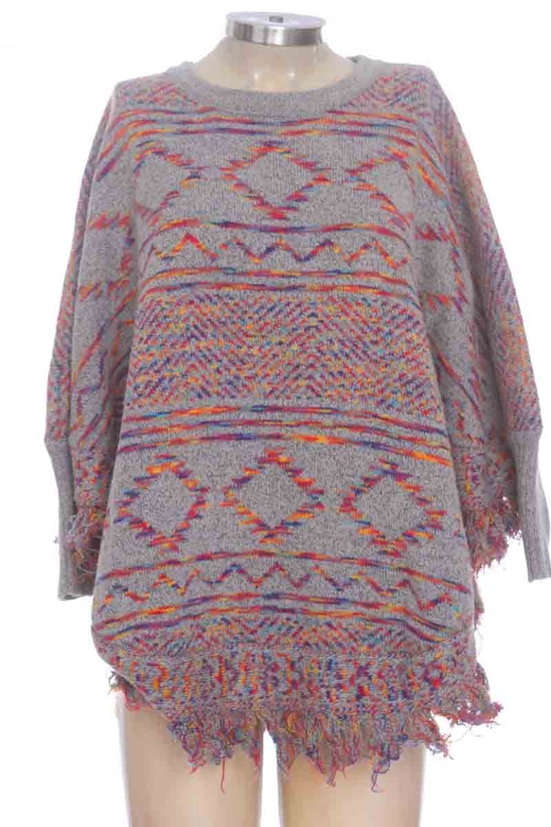 Sweater color Gris - Closeando