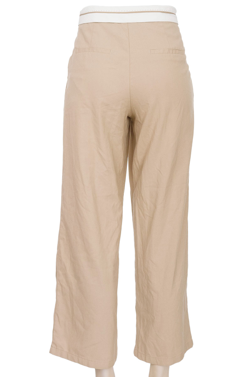 Pantalones color Beige - Stradivarius