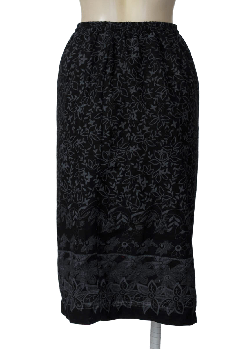 Falda color Negro - Closeando