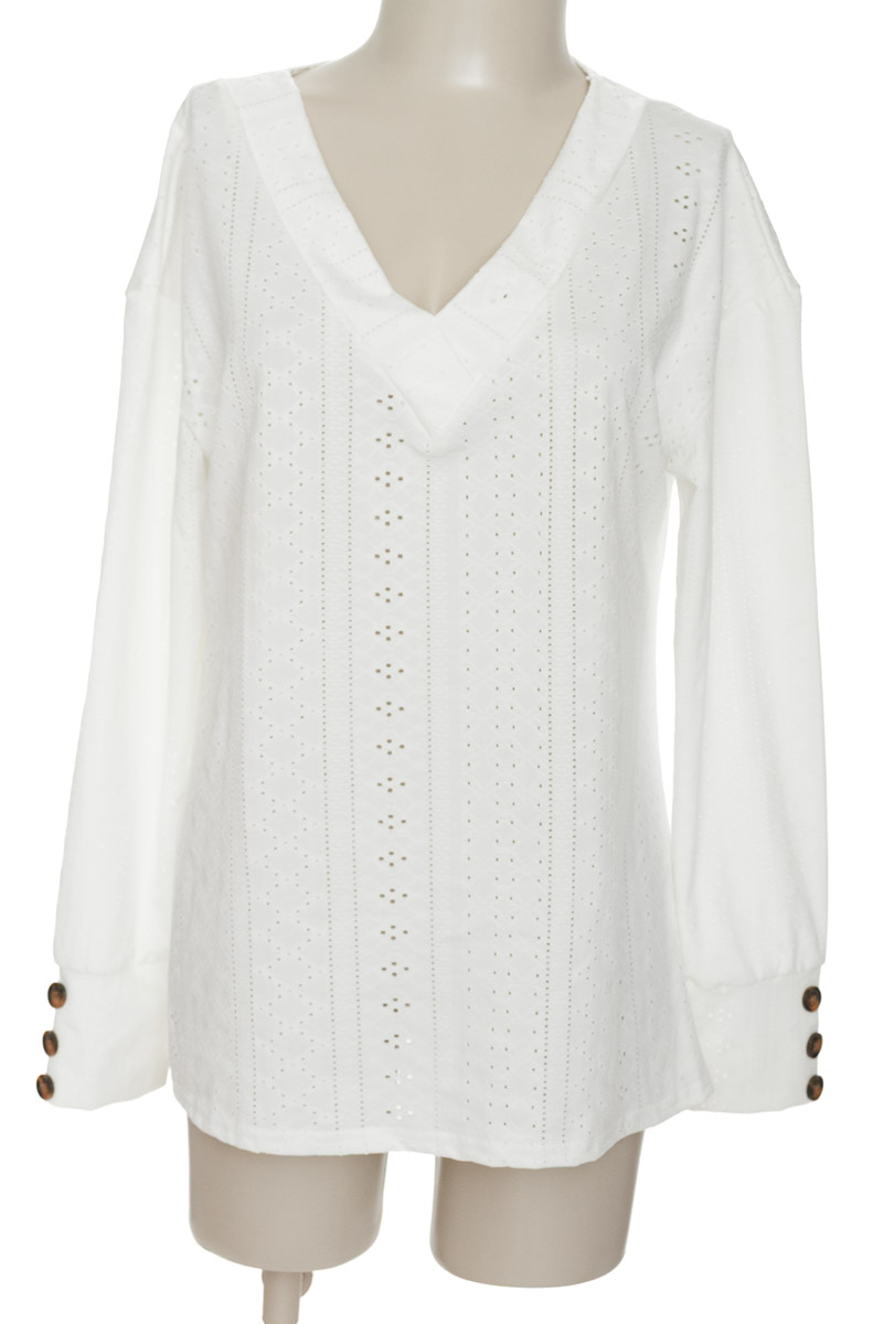 Sweater color Blanco - Closeando