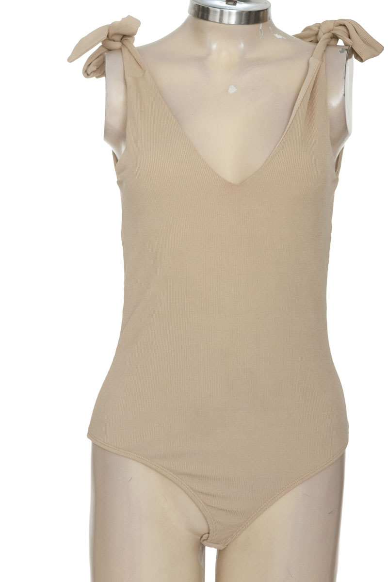 Top / Camiseta color Beige - ELA