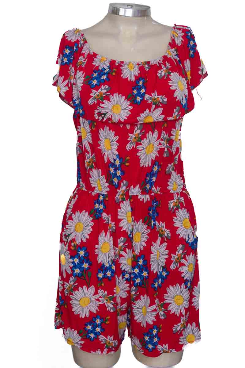 Vestido / Enterizo color Rojo - Closeando