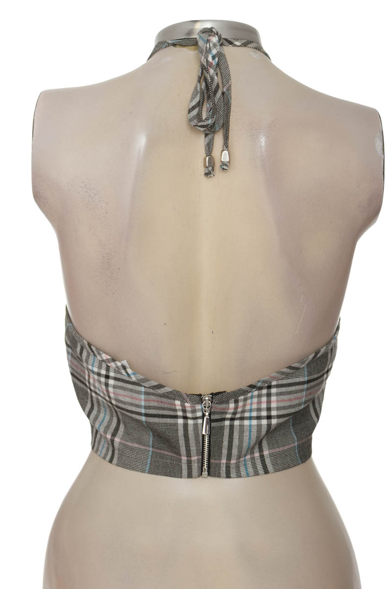 Top / Camiseta color Gris - Studio F