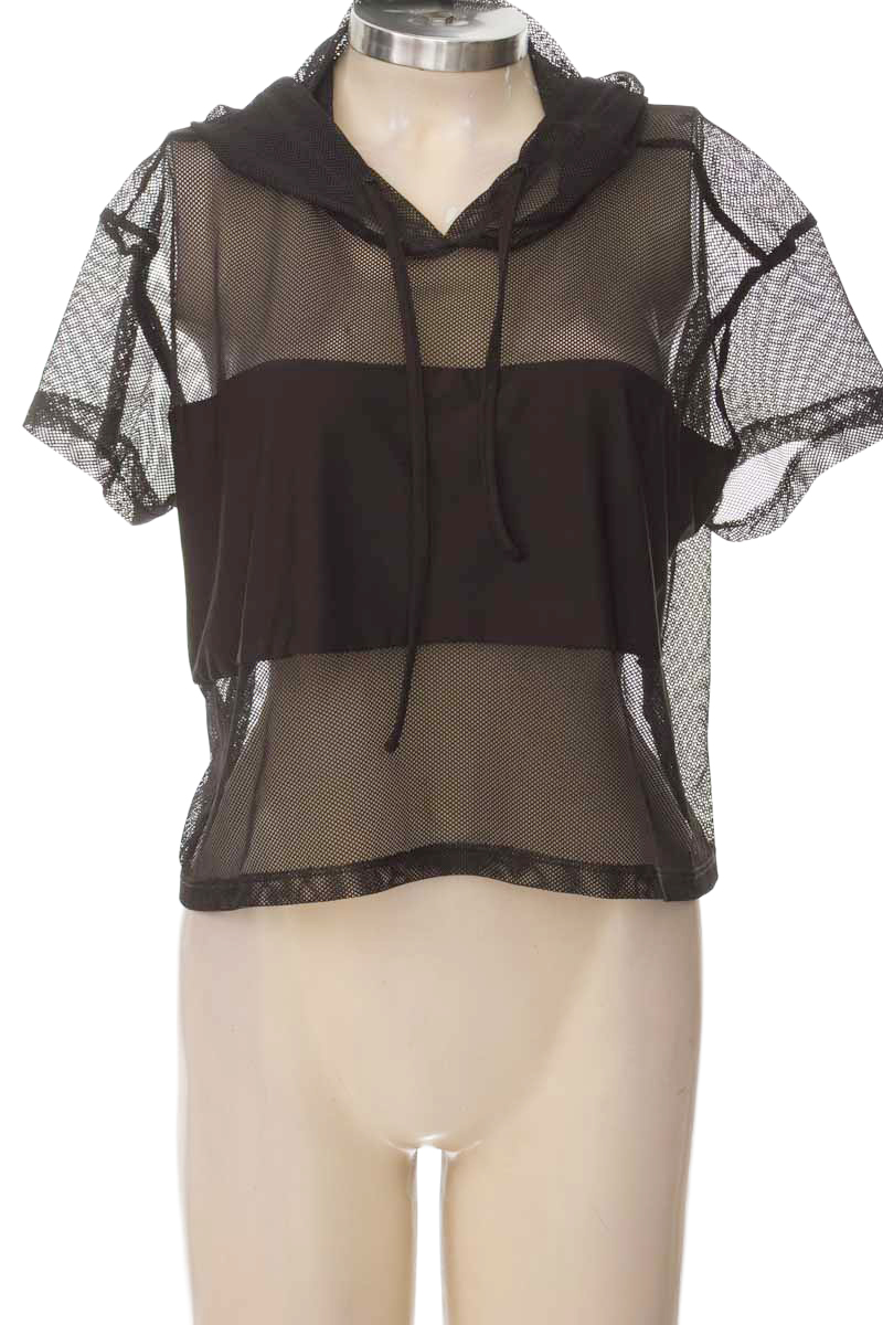 Top / Camiseta color Negro - Belife