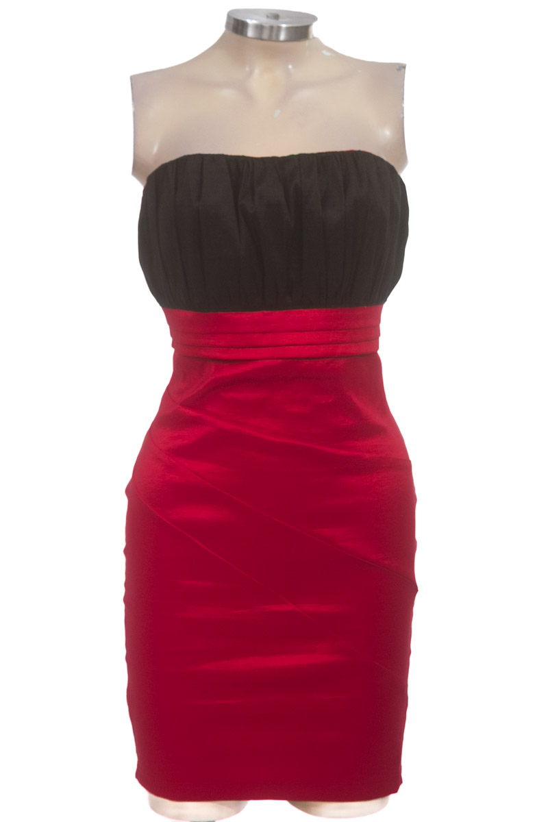 Vestido / Enterizo color Rojo - Closeando