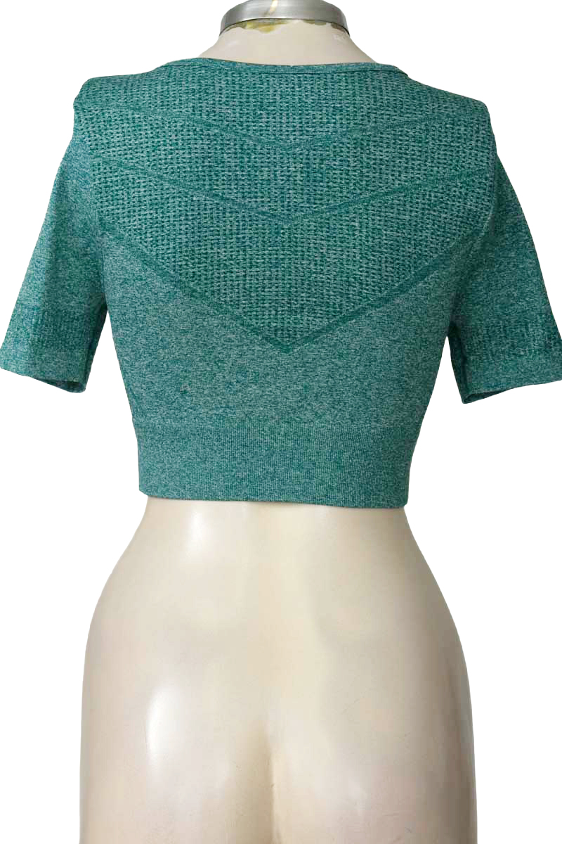 Ropa Deportiva / Salida de Baño color Verde - Closeando