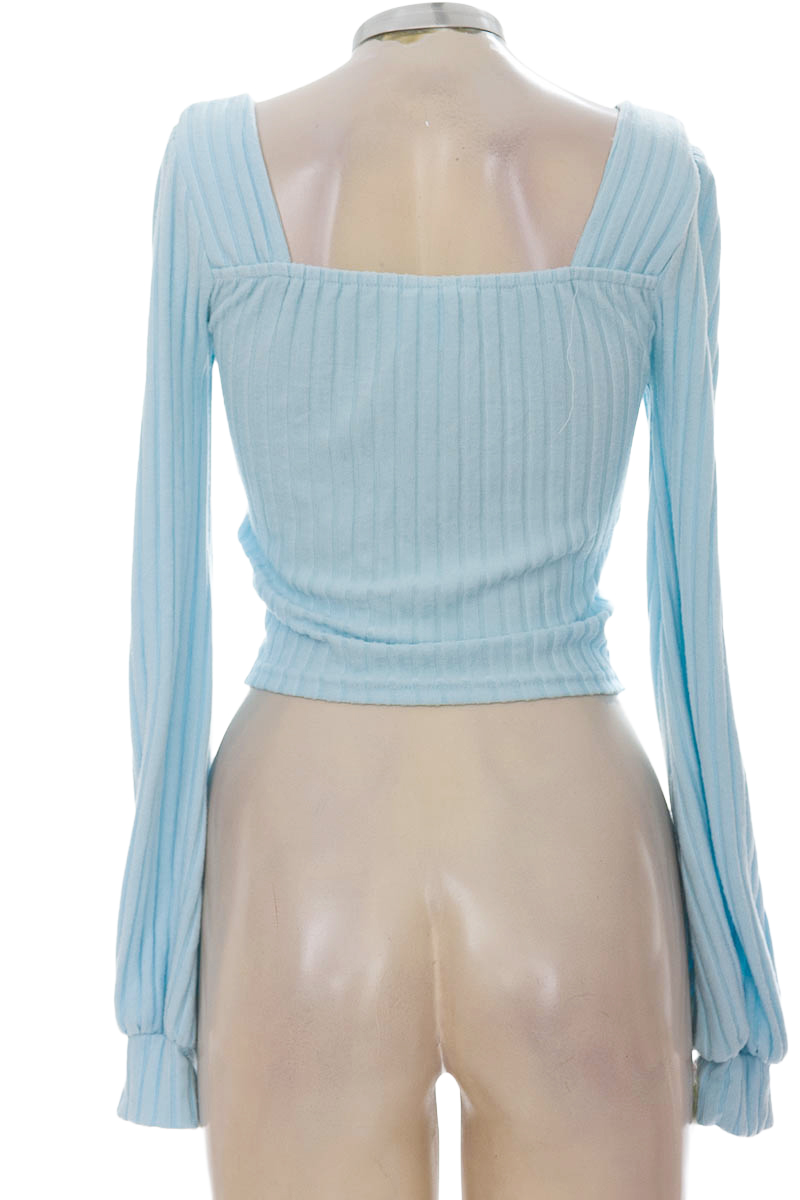 Sweater color Azul - Closeando