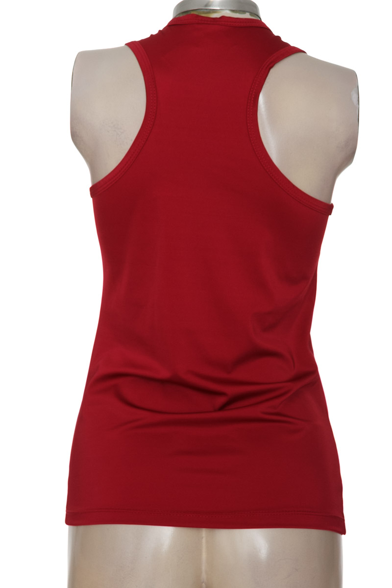 Ropa Deportiva / Salida de Baño color Vinotinto - Under Fit