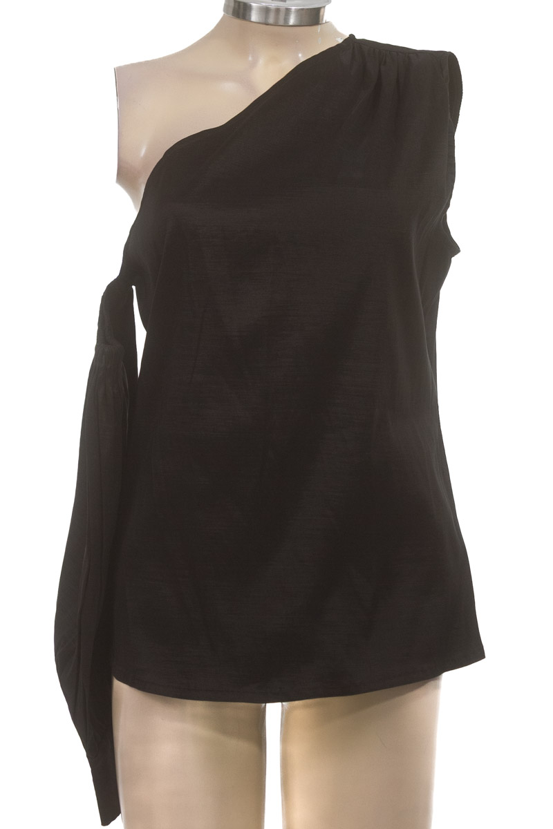 Blusa color Negro - Closeando
