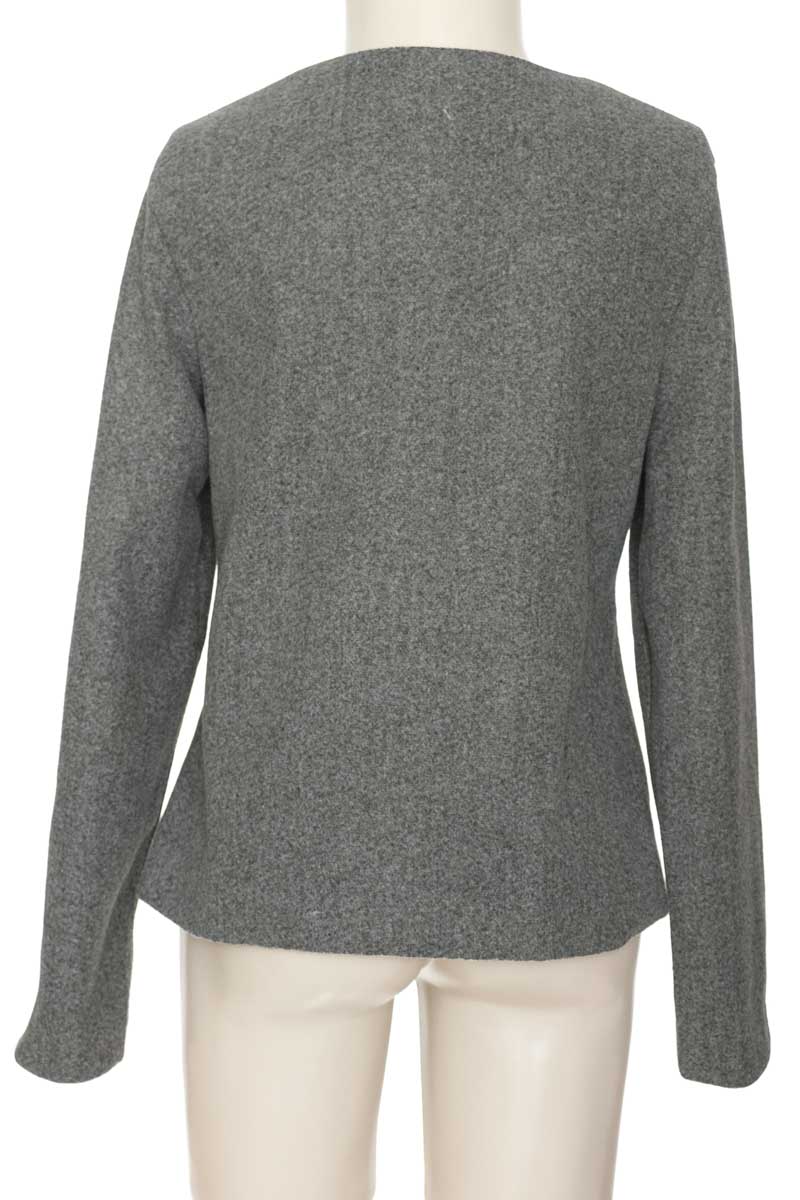 Chaqueta / Abrigo color Gris - Closeando