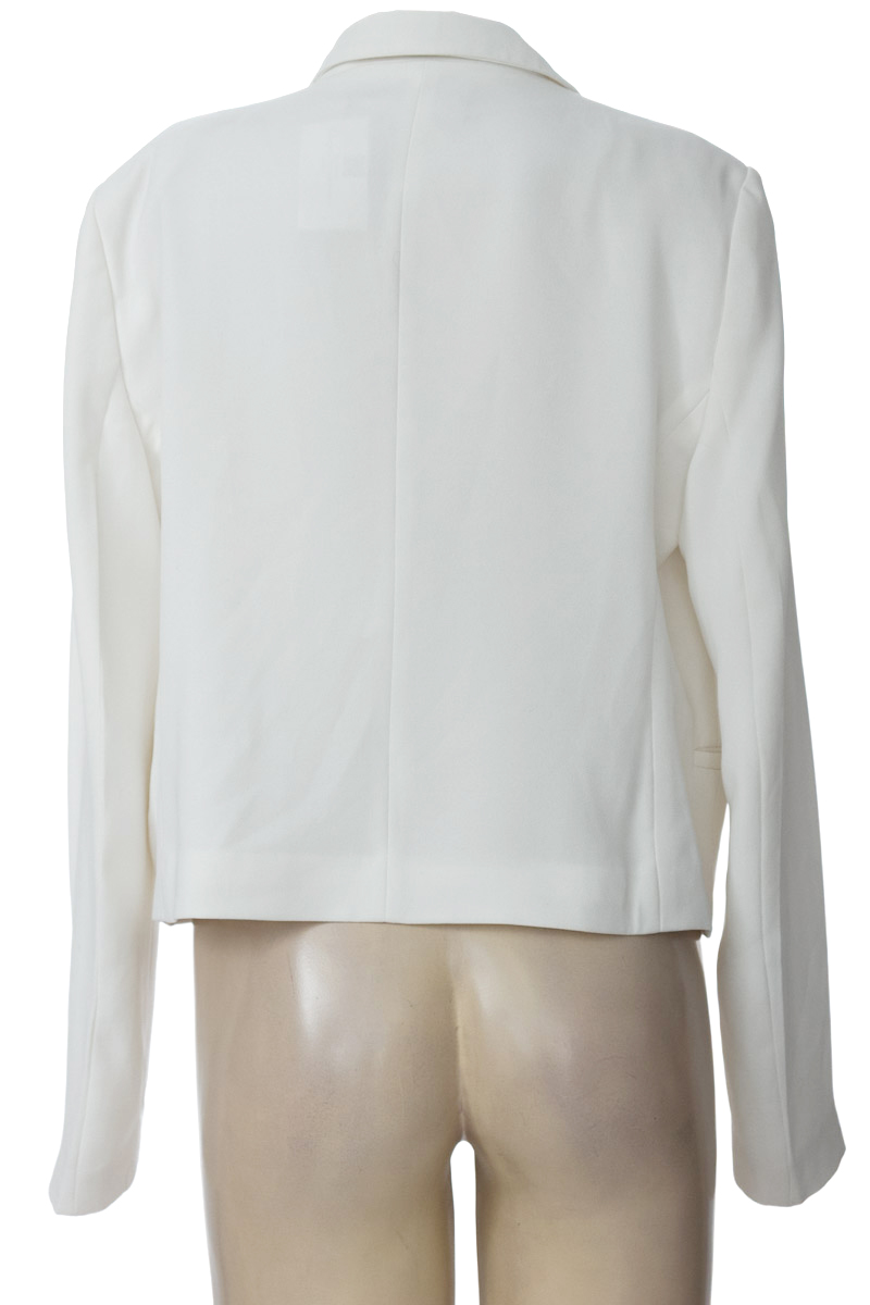 Chaqueta / Abrigo color Blanco - MNG
