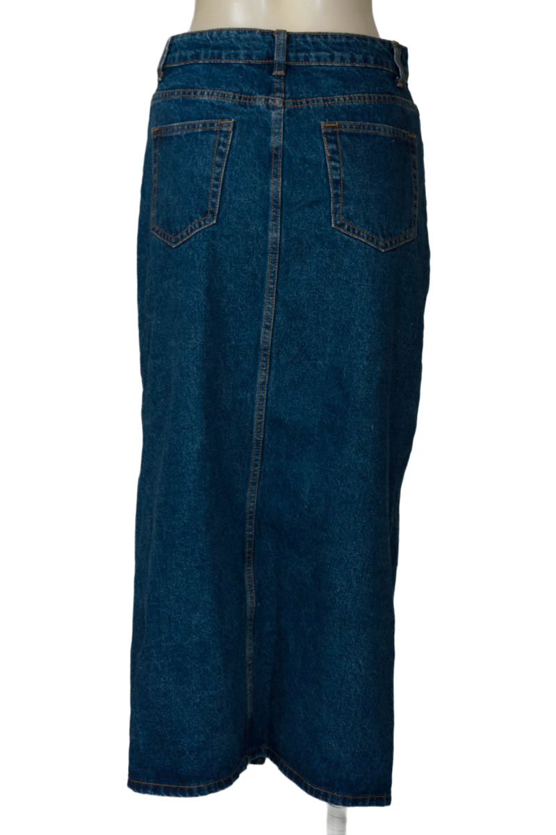 Falda color Azul - Closeando