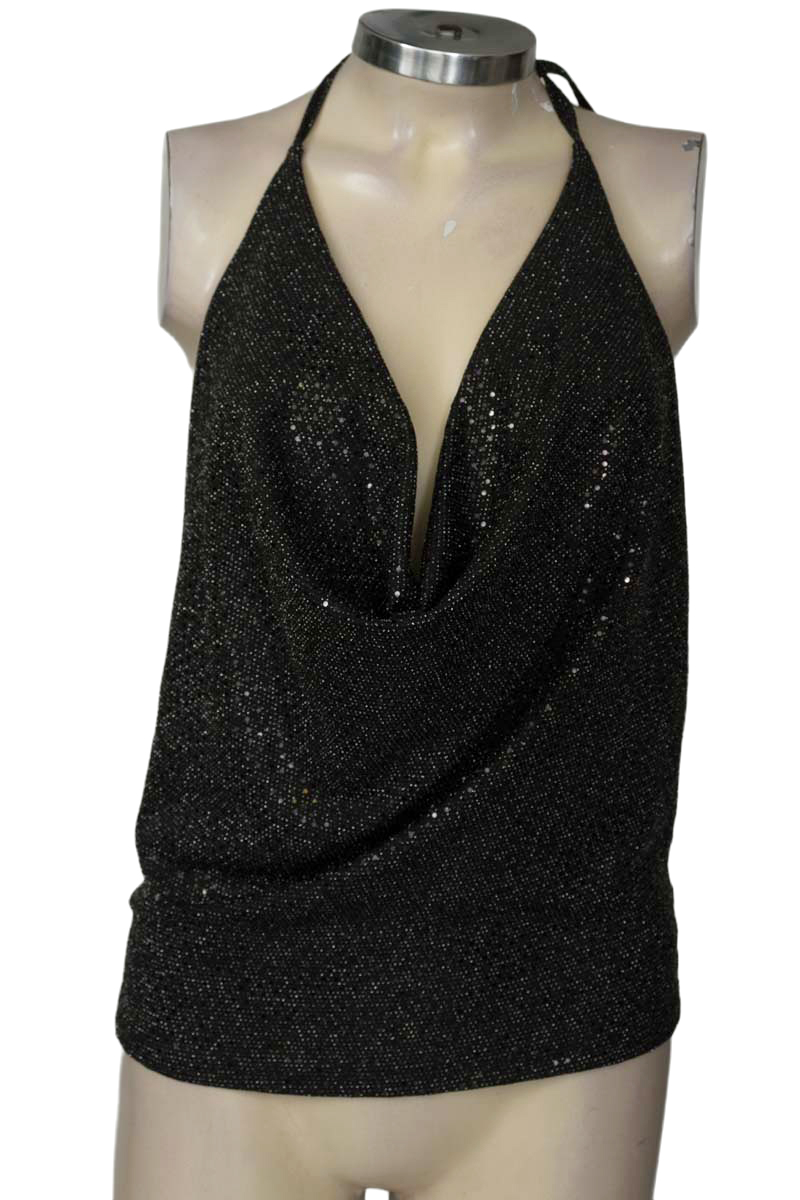Top / Camiseta color Negro - Closeando