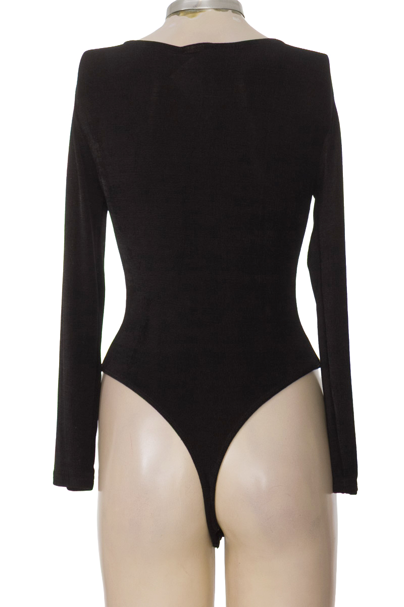 Top / Camiseta color Negro - Pola