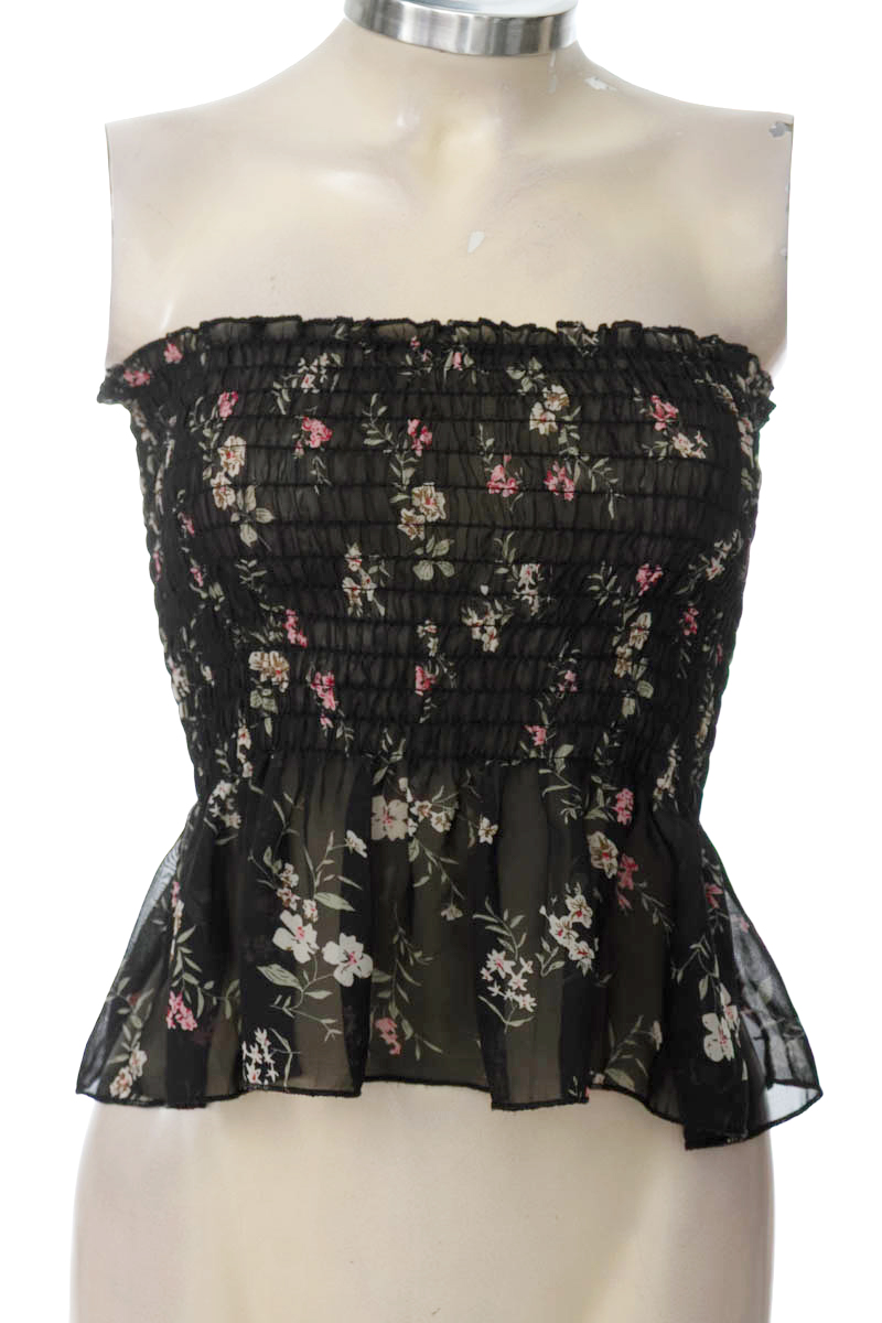 Top / Camiseta color Negro - Glamour