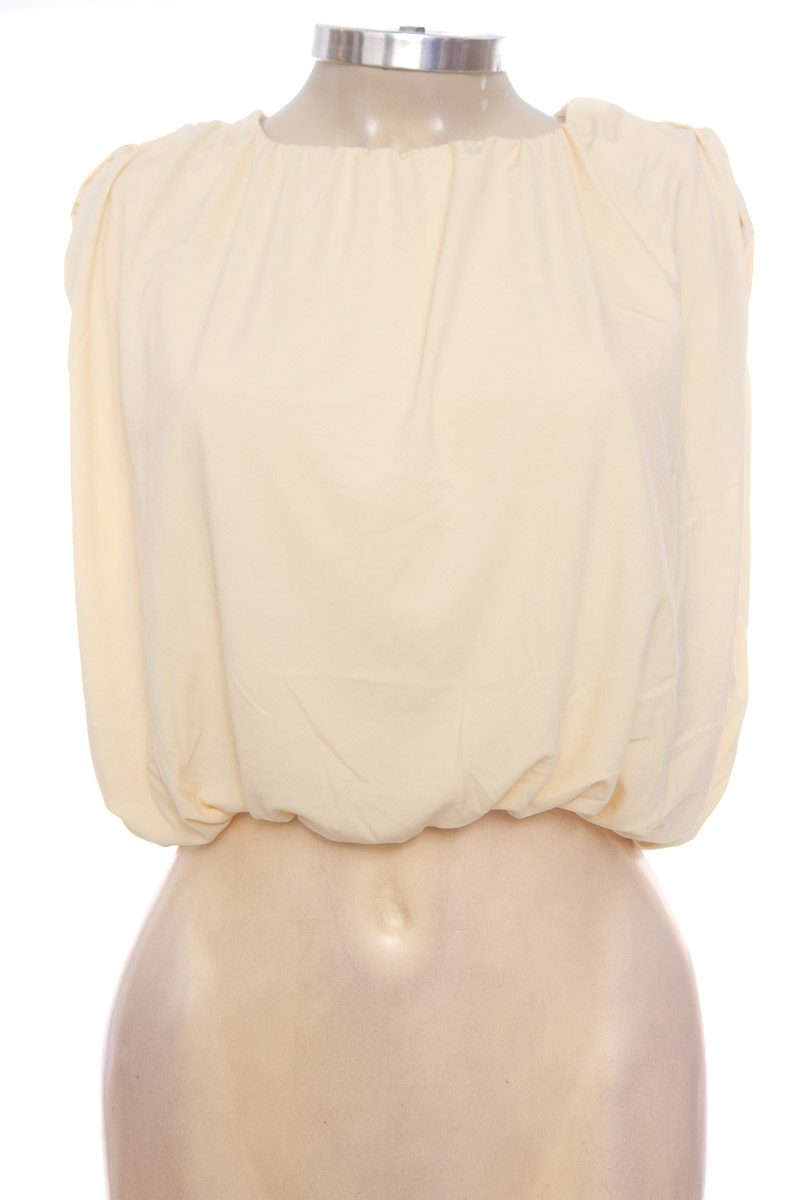 Top / Camiseta color Amarillo - H&M
