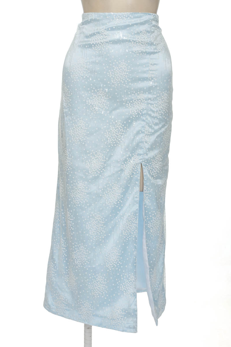 Falda color Azul - Closeando